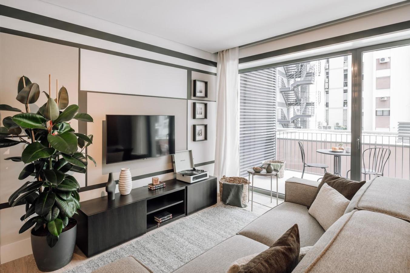 Lucien - 1 Bedroom And Balcony In Santo Antonio
